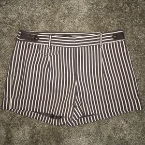 New BCBG Symone Striped Brown Cream Shorts Size 8